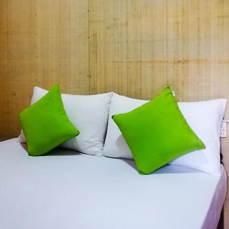 Pinthu Home Stay Sigiriya Buitenkant foto
